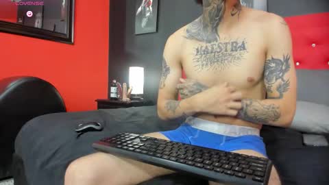 Lilythadam online show from 12.19.25