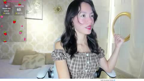 lilythea_ online show from 05.17.26