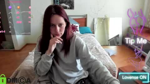Snapshot of lilyviolet7 chatting on 05.02.26 Hi Im Lily online show from 05.02.26