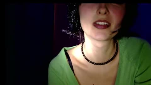 Snapshot of lilyxsky chatting on 02.19.25 LilyXSky online show from 02.19.25