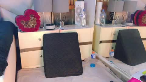 Snapshot of lilyybigass chatting on 11.20.25 Lilly online show from 11.20.25