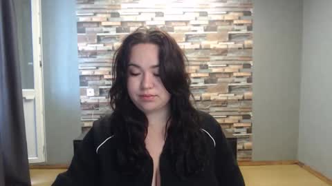 Snapshot of limalagris chatting on 05.10.26 busty princess online show from 05.10.26