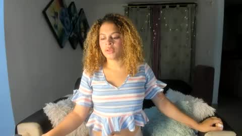 Snapshot of lina_andr chatting on 07.09.26 lina_andr online show from 07.09.26