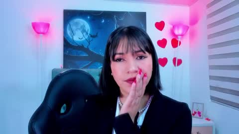  Lina Bedoya  online show from 02.20.25