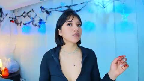  Lina Bedoya  online show from 10.27.25