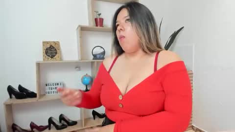 Lina Browm online show from 01.15.26