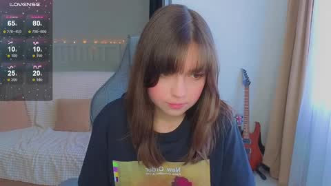 Snapshot of lina_brownie chatting on 04.25.26 Lina online show from 04.25.26