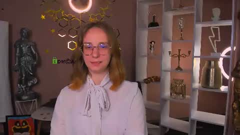 Snapshot of lina_fox12 chatting on 06.09.26 lina_fox12 online show from 06.09.26