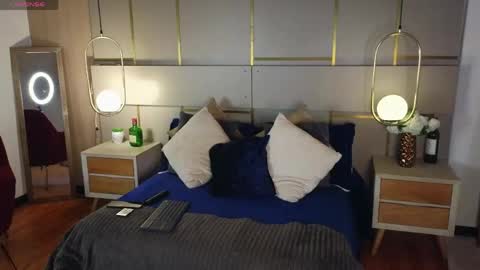 Lina online show from 04.21.26