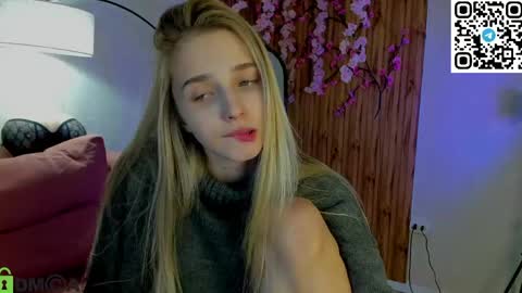 Snapshot of lina_reeds chatting on 05.18.26 LINA online show from 05.18.26