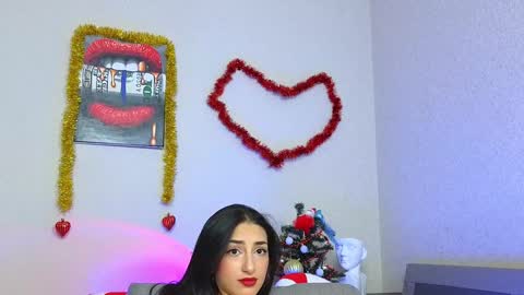 Lina Robbins  online show from 12.21.24