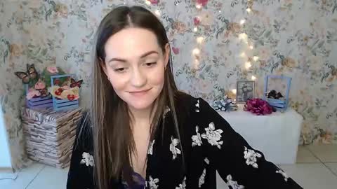 Lina online show from 02.20.25