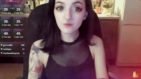 Lina 3  1715622743 online show from 12.30.24