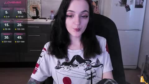 Lina 3  1715622743 online show from 02.05.26