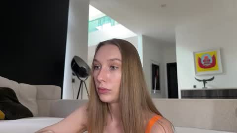 Lina online show from 02.14.26