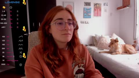 Snapshot of linda_giggle chatting on 12.13.24 Giggles online show from 12.13.24