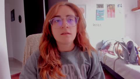 Snapshot of linda_giggle chatting on 01.06.25 Giggles online show from 01.06.25