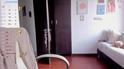 Snapshot of linda_giggle chatting on 01.15.25 Giggles online show from 01.15.25