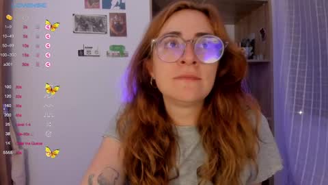 Snapshot of linda_giggle chatting on 02.11.25 Giggles online show from 02.11.25