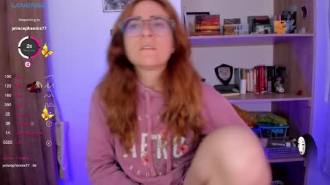 Snapshot of linda_giggle chatting on 02.19.25 Giggles online show from 02.19.25