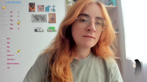 Snapshot of linda_giggle chatting on 03.09.25 Giggles online show from 03.09.25