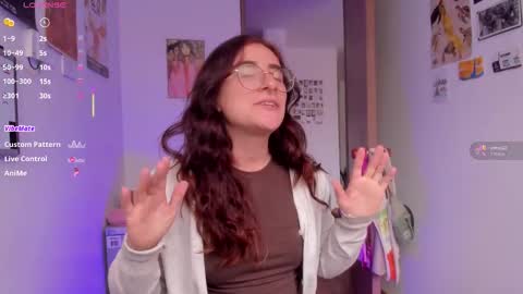 Snapshot of linda_giggle chatting on 02.16.26 Giggles online show from 02.16.26