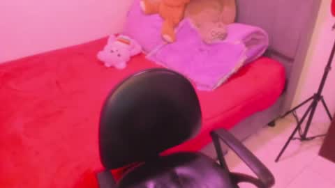 Snapshot of linda_milleer_ chatting on 07.04.26 Lindaa maria online show from 07.04.26