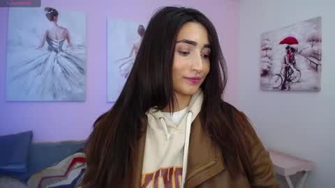 Maria Paula online show from 02.11.25