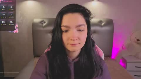 Snapshot of linda_sweetiest chatting on 11.22.25 Linda online show from 11.22.25