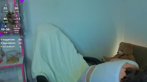 Snapshot of lindaa_bell chatting on 02.03.26 My real name is Olivia online show from 02.03.26