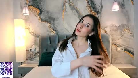 lili online show from 11.04.25