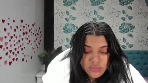    online show from 03.08.25