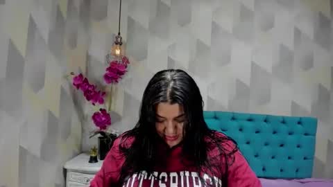    online show from 10.12.25