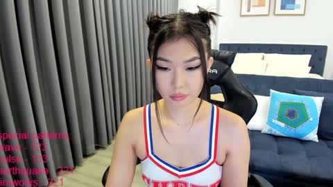 Snapshot of lindamei chatting on 10.14.25 lindamei online show from 10.14.25