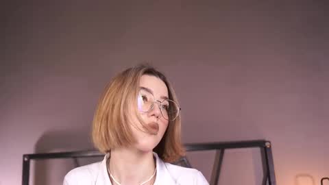 your Linda is back online show from 02.11.25