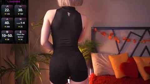 your Linda is back online show from 11.15.25