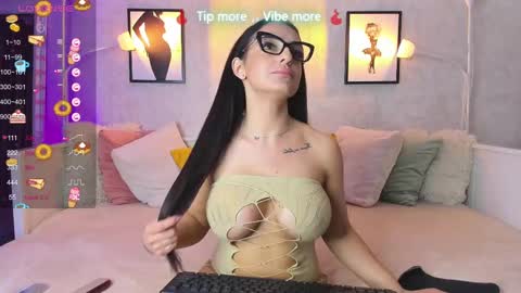 Alexandra online show from 02.25.25
