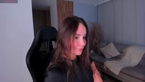 Snapshot of lindseyhallx chatting on 09.26.25 call me annie online show from 09.26.25