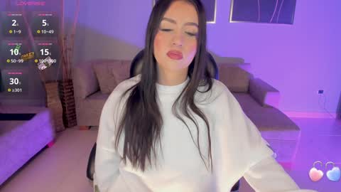 Snapshot of lindseymoss_ chatting on 12.23.24 Lindsey Moss online show from 12.23.24