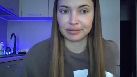 Anna online show from 04.14.26