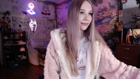 Snapshot of linlin_cuteeee chatting on 12.15.24 Lin online show from 12.15.24