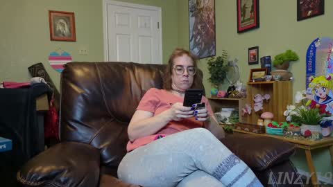 Linzy19 online show from 01.25.25