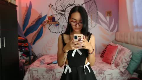 Snapshot of linzybaner chatting on 01.10.25 LinzyBaner online show from 01.10.25