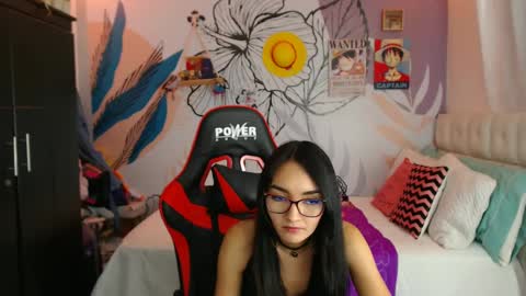 Snapshot of linzybaner chatting on 02.14.25 LinzyBaner online show from 02.14.25