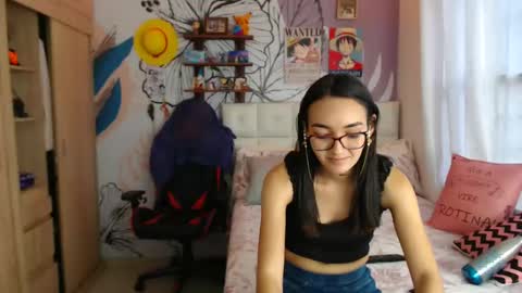 Snapshot of linzybaner chatting on 03.07.25 LinzyBaner online show from 03.07.25