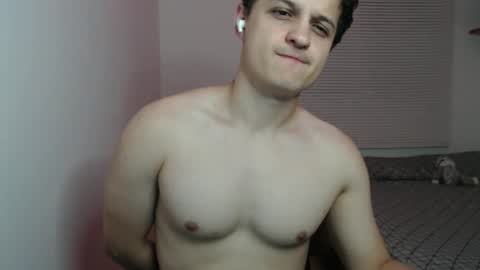 Snapshot of lioncluess chatting on 11.10.25 Lion Cluess online show from 11.10.25