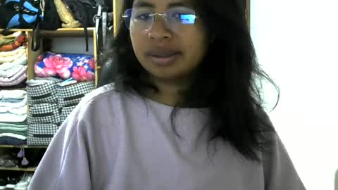 Snapshot of liora_selene chatting on 06.25.26 liora online show from 06.25.26