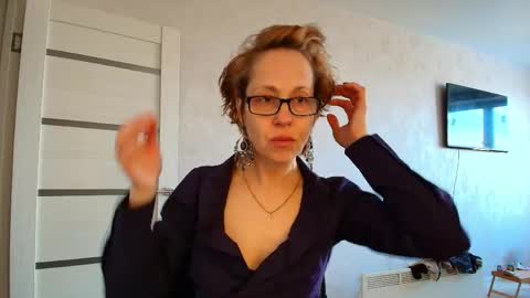 Snapshot of lioraweiss chatting on 05.02.26 Liora Weiss online show from 05.02.26