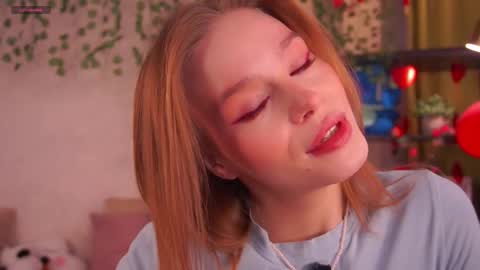 Snapshot of lipswithsweetonthem chatting on 02.19.26 Lina online show from 02.19.26