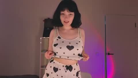 Snapshot of lirara chatting on 06.30.26 lirara online show from 06.30.26